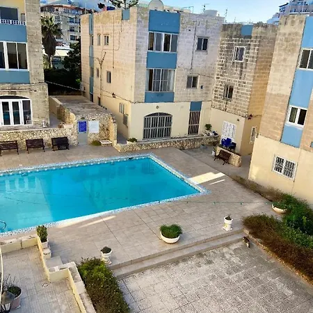 Apartman Sea View Away From