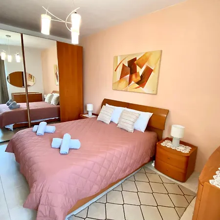 Sea View Away From *