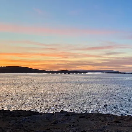 Sea View Away From *